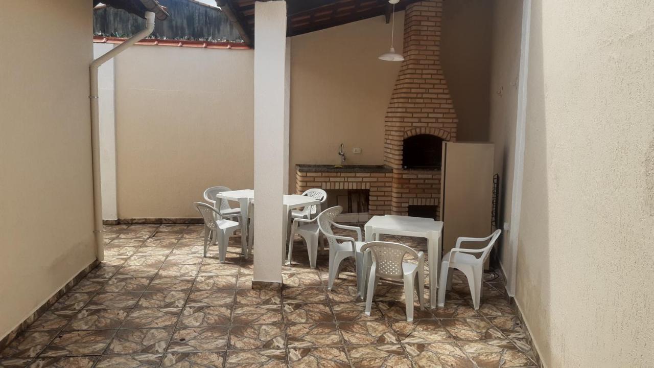 Casa Campos Elíseos 300 mts da praia, Itanhaém Esterno foto